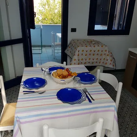 Torre Dell'orso بيت للعطل ميليندونيو