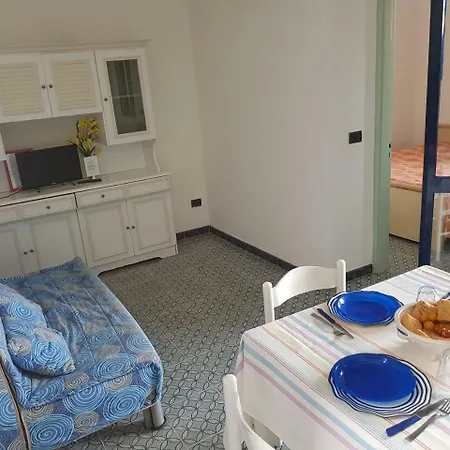 بيت للعطل Torre Dell'orso ميليندونيو